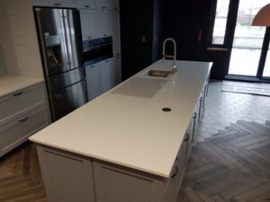 Jaki wybrać blat kuchenny? Blaty granitowe