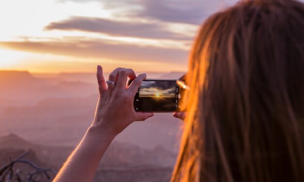 Jak robić wspaniałe zdjęcia wschodów i zachodów słońca za pomocą smartfona?