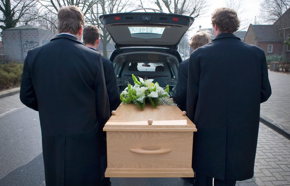Od planowania do realizacji. Jak domy pogrzebowe wspierają rodzinę na każdym etapie ceremonii pożegnania?
