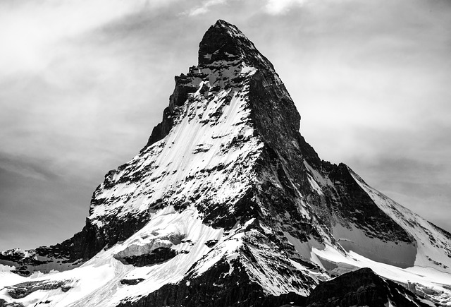 Atrakcje alpejskie – dlaczego warto wyjechać w Alpy?